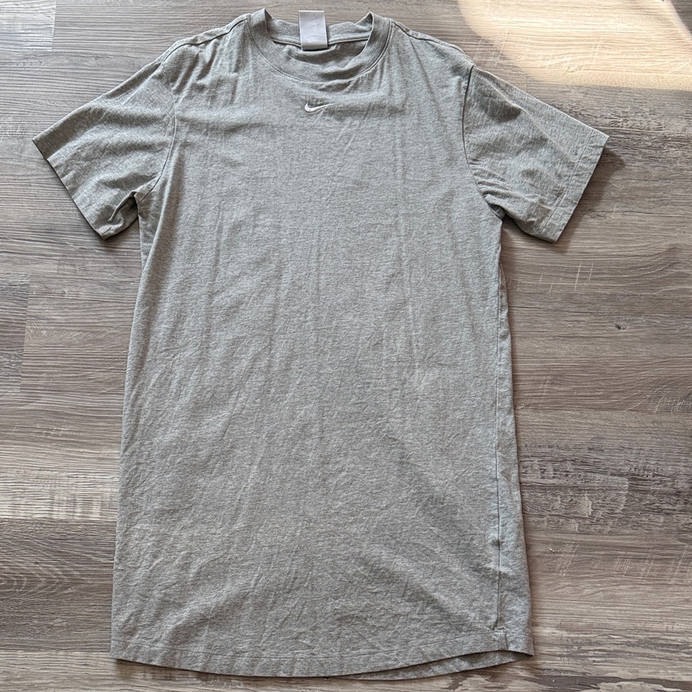 Nike Heather Gray Men's Short Sleeve Tee